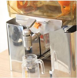 250W Zumex のオレンジ ジューサー、Apple/レモン/スーパーマーケットのためのオレンジ ジュースの抽出器機械